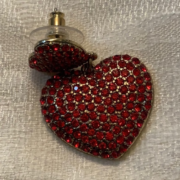 Heidi daus heart earrings - Picture 3 of 4